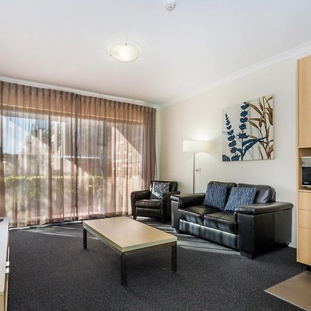 Perth Ascot Central Apartment Hotel Official Екстер'єр фото