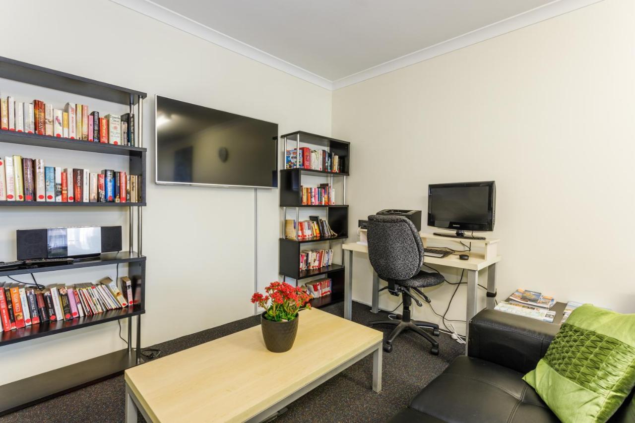 Perth Ascot Central Apartment Hotel Official Екстер'єр фото