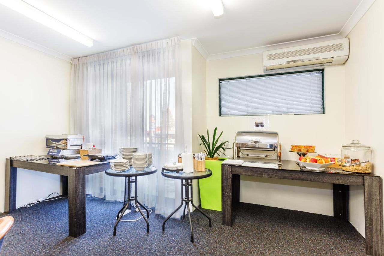 Perth Ascot Central Apartment Hotel Official Екстер'єр фото