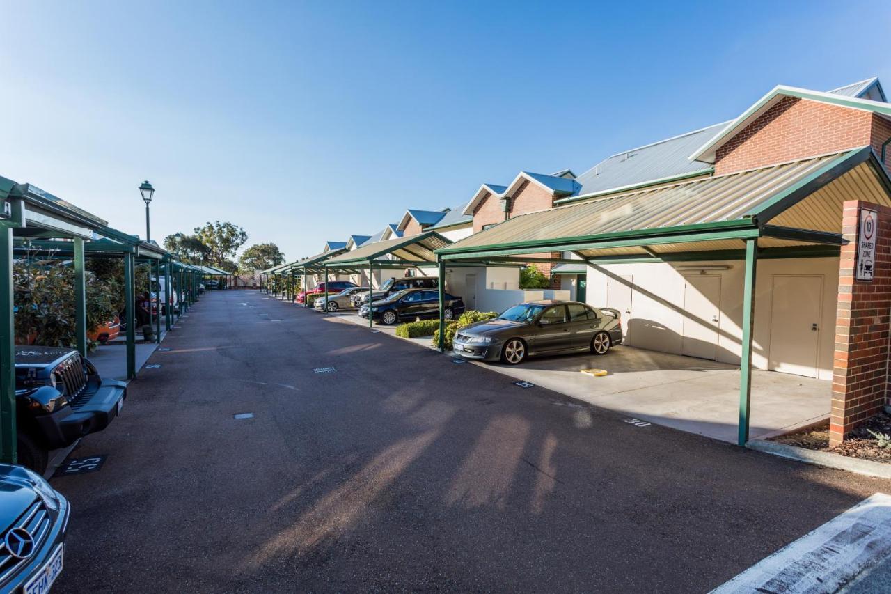 Perth Ascot Central Apartment Hotel Official Екстер'єр фото