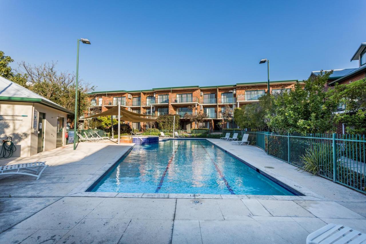 Perth Ascot Central Apartment Hotel Official Екстер'єр фото