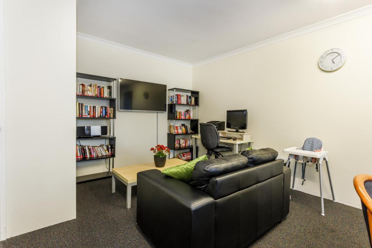 Perth Ascot Central Apartment Hotel Official Екстер'єр фото