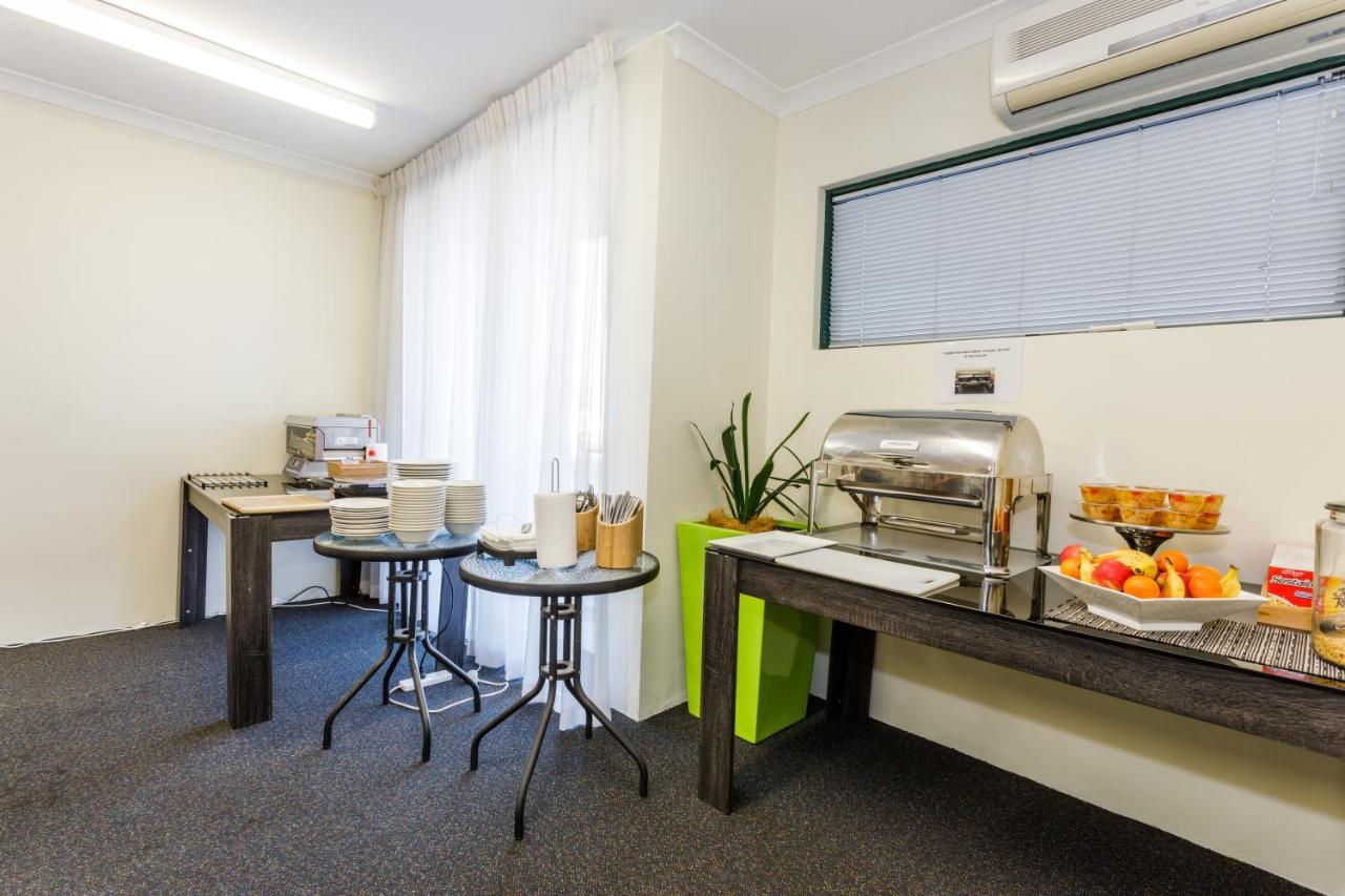 Perth Ascot Central Apartment Hotel Official Екстер'єр фото