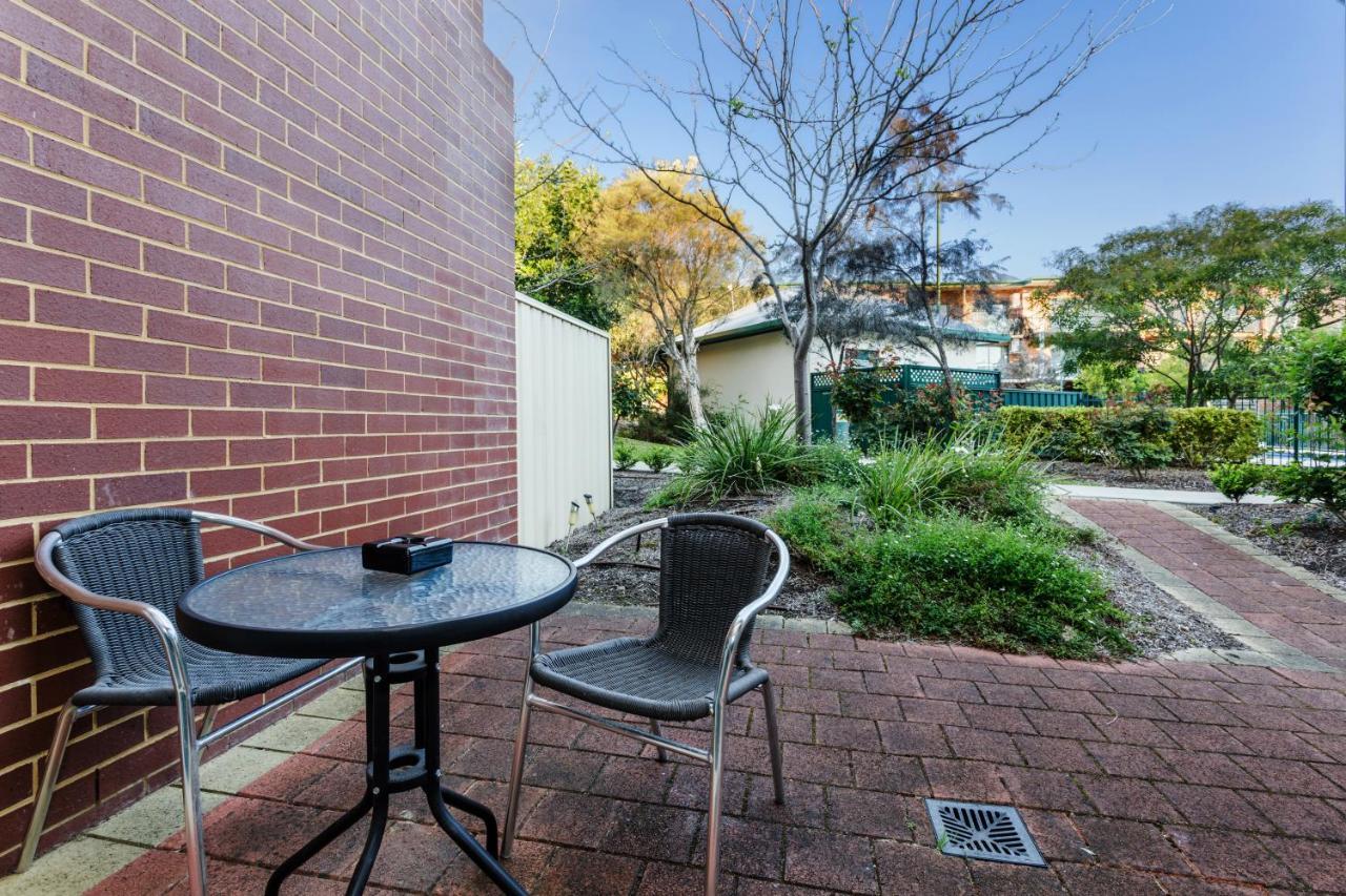 Perth Ascot Central Apartment Hotel Official Екстер'єр фото
