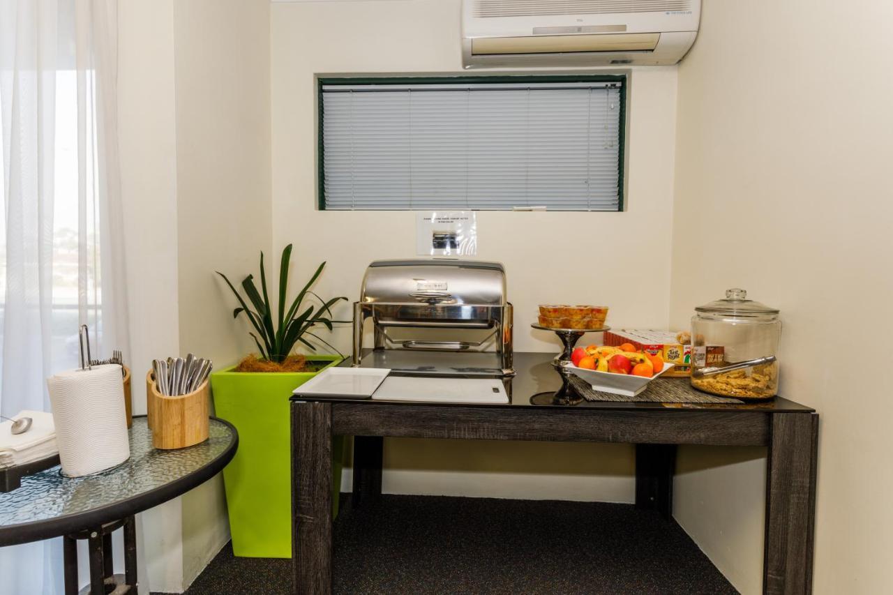 Perth Ascot Central Apartment Hotel Official Екстер'єр фото