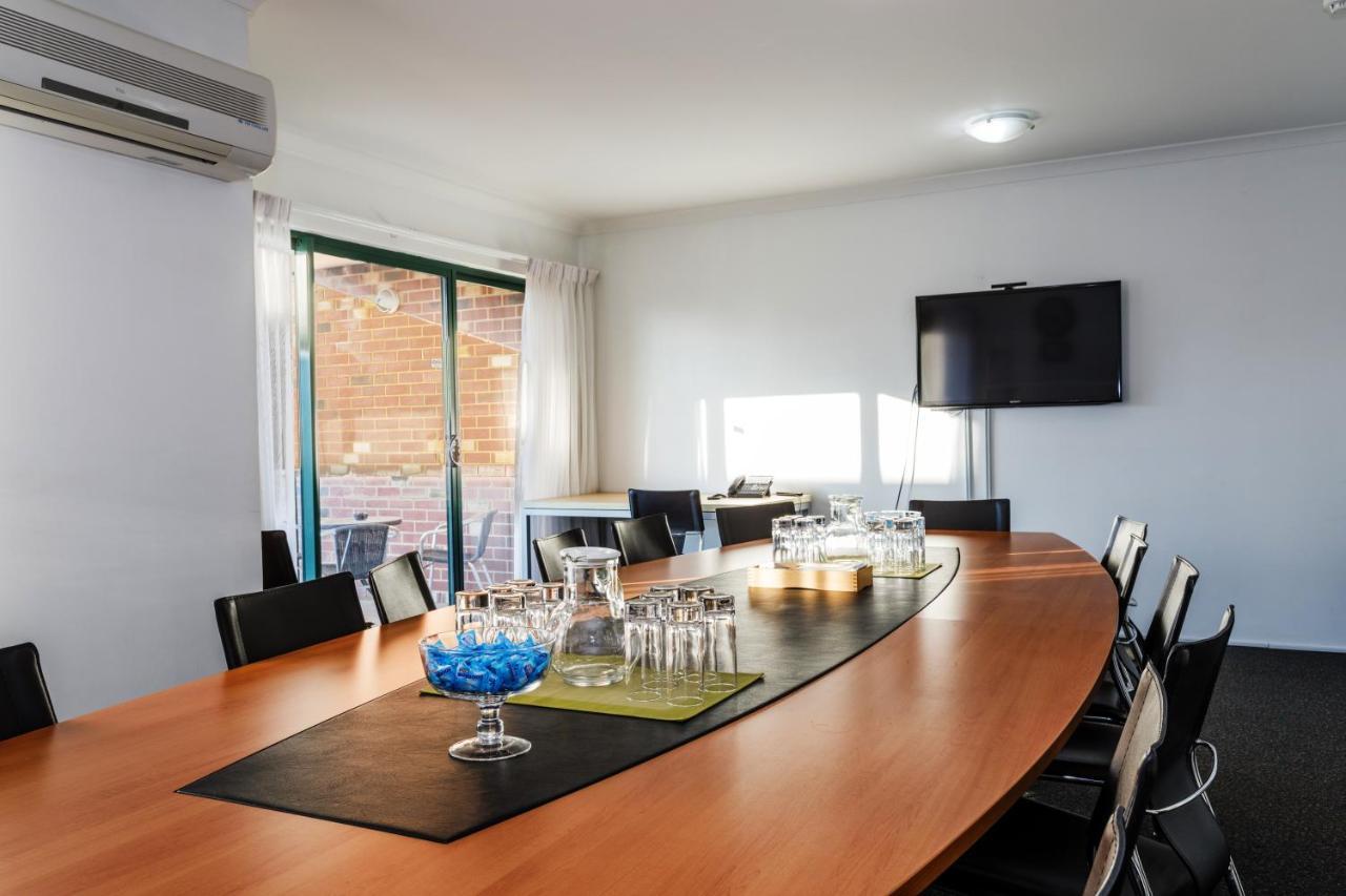 Perth Ascot Central Apartment Hotel Official Екстер'єр фото