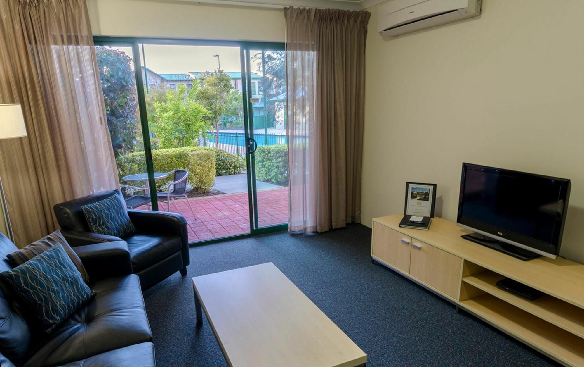 Perth Ascot Central Apartment Hotel Official Екстер'єр фото