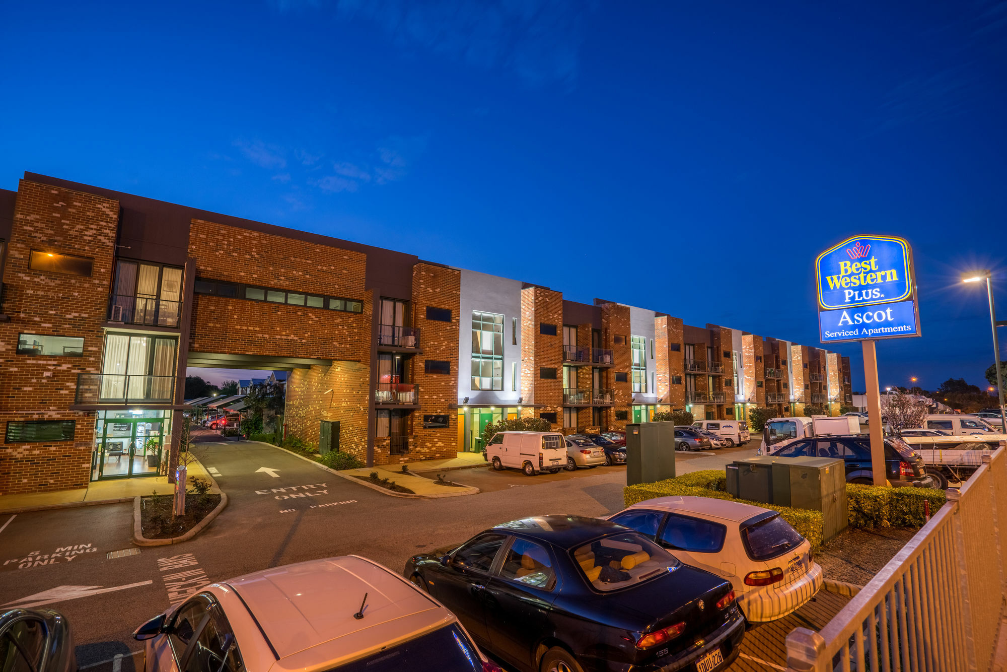 Perth Ascot Central Apartment Hotel Official Екстер'єр фото