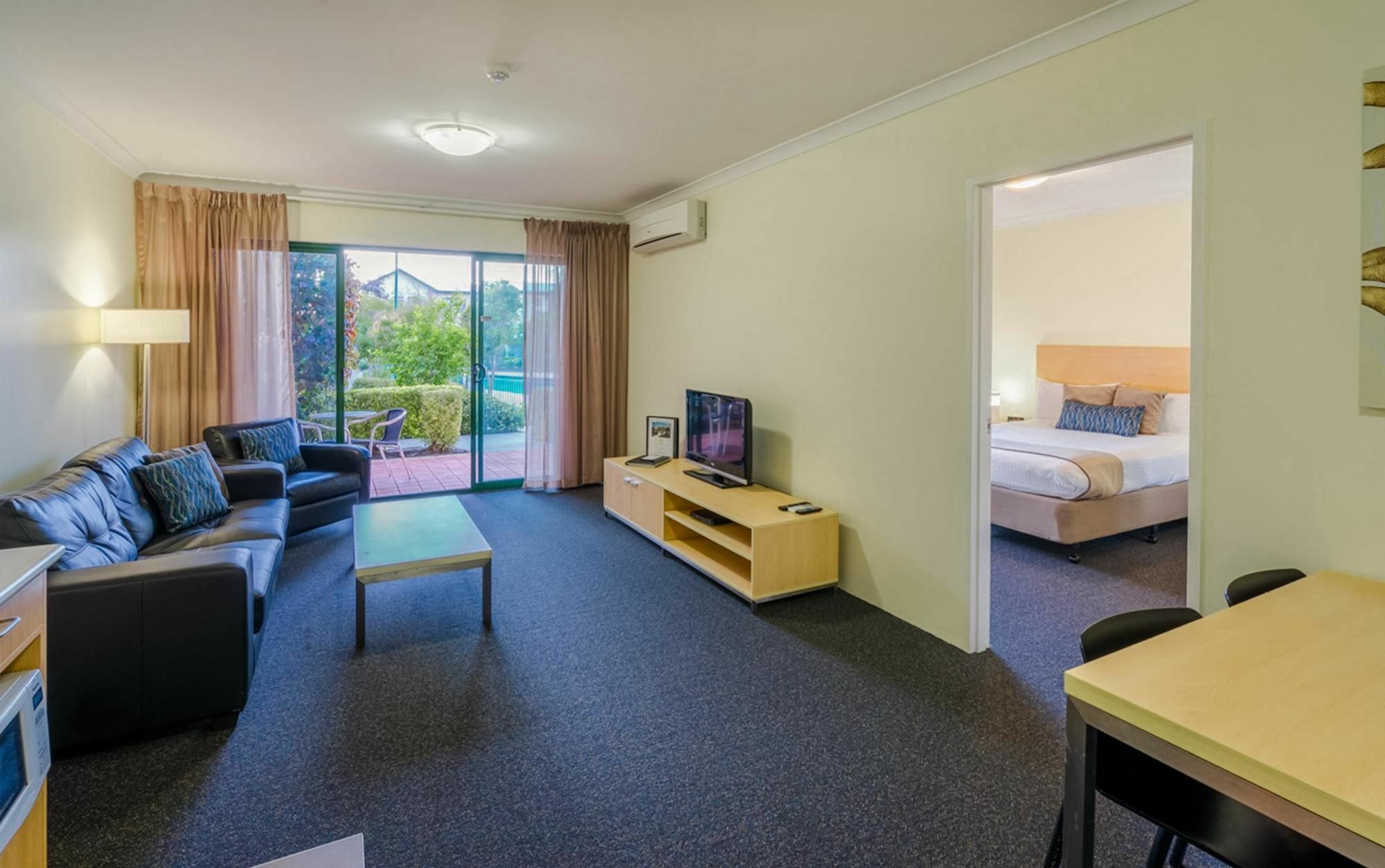 Perth Ascot Central Apartment Hotel Official Екстер'єр фото